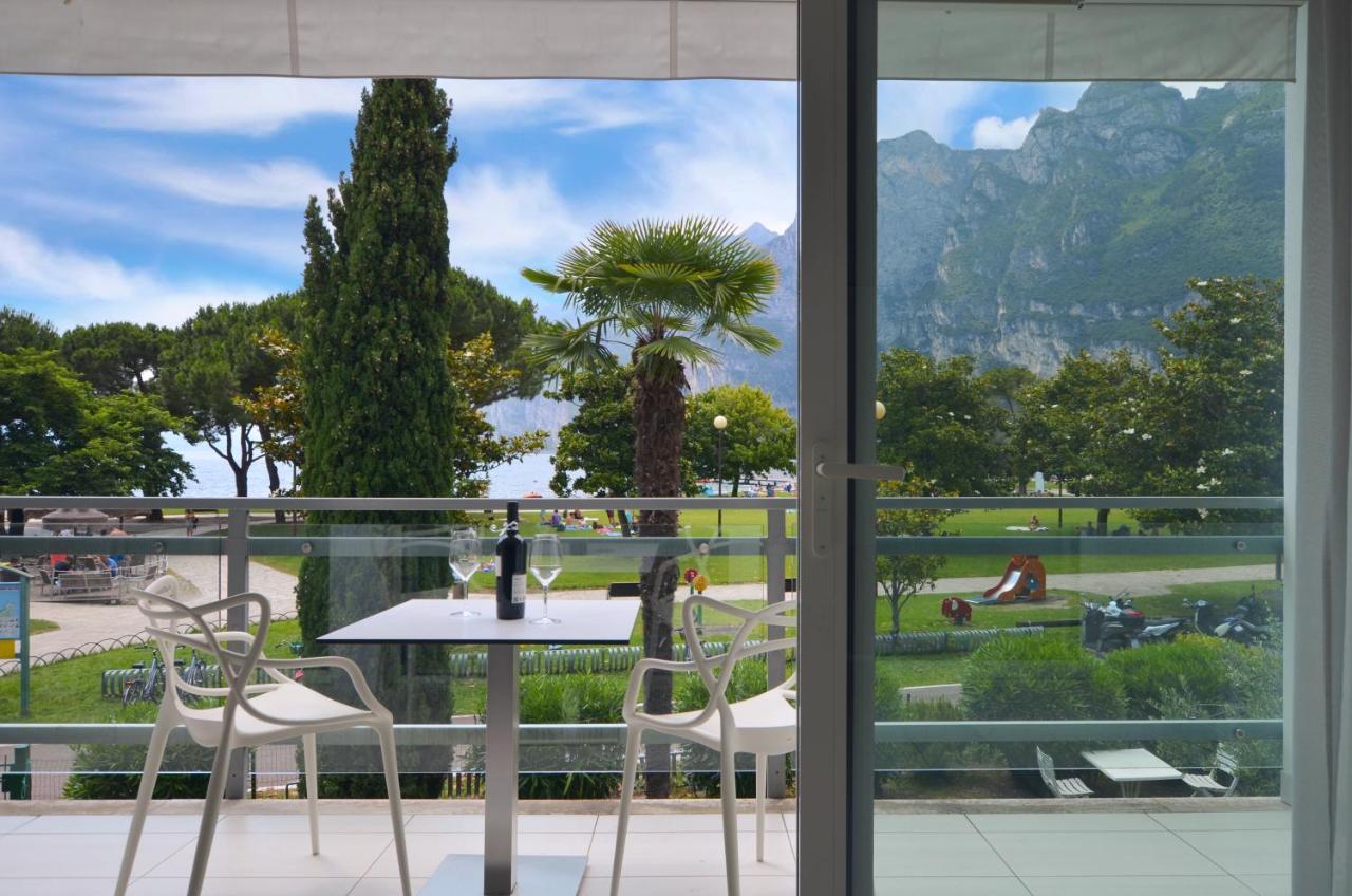 Club Nautico - Phoenix Studio Lake View Riva del Garda Ngoại thất bức ảnh