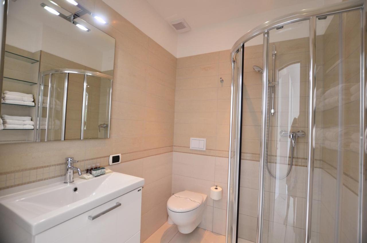 Club Nautico - Phoenix Studio Lake View Riva del Garda Ngoại thất bức ảnh