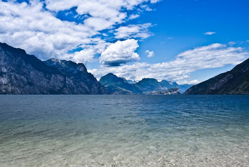 Club Nautico - Phoenix Studio Lake View Riva del Garda Ngoại thất bức ảnh