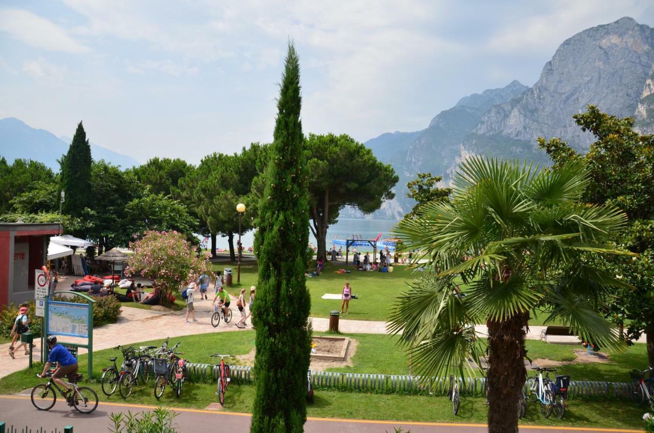 Club Nautico - Phoenix Studio Lake View Riva del Garda Ngoại thất bức ảnh