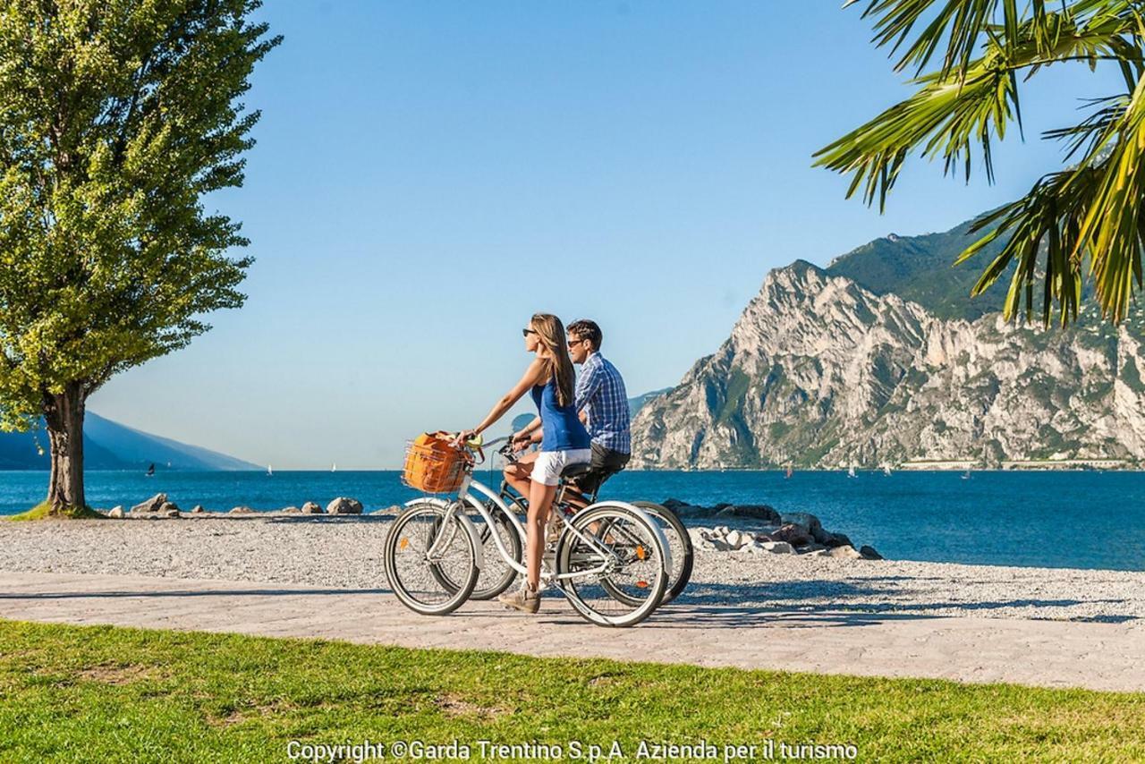 Club Nautico - Phoenix Studio Lake View Riva del Garda Ngoại thất bức ảnh